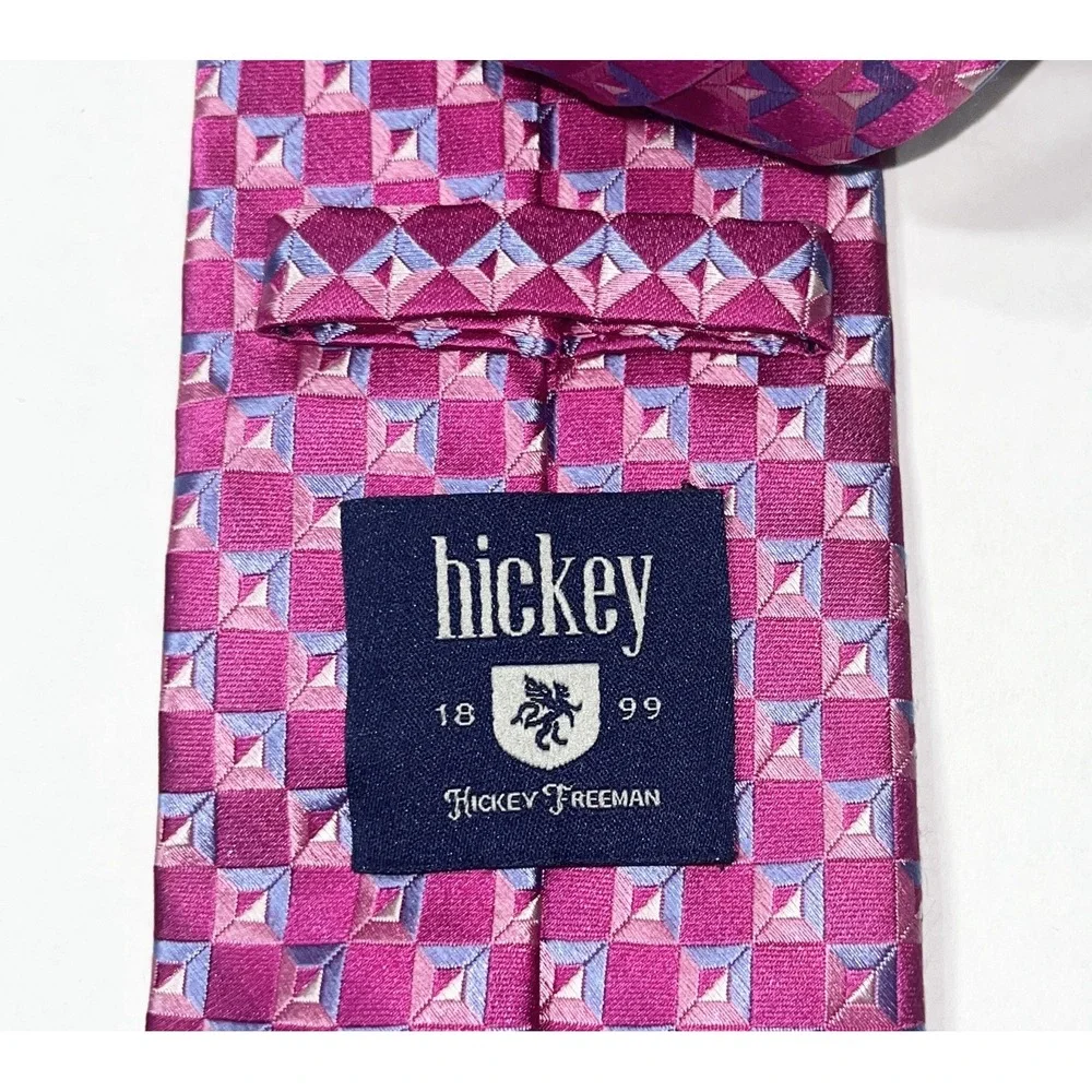 Hickey Freeman Tie‎ Men's OS Pink Geometric AOP 100% Silk Professional Office